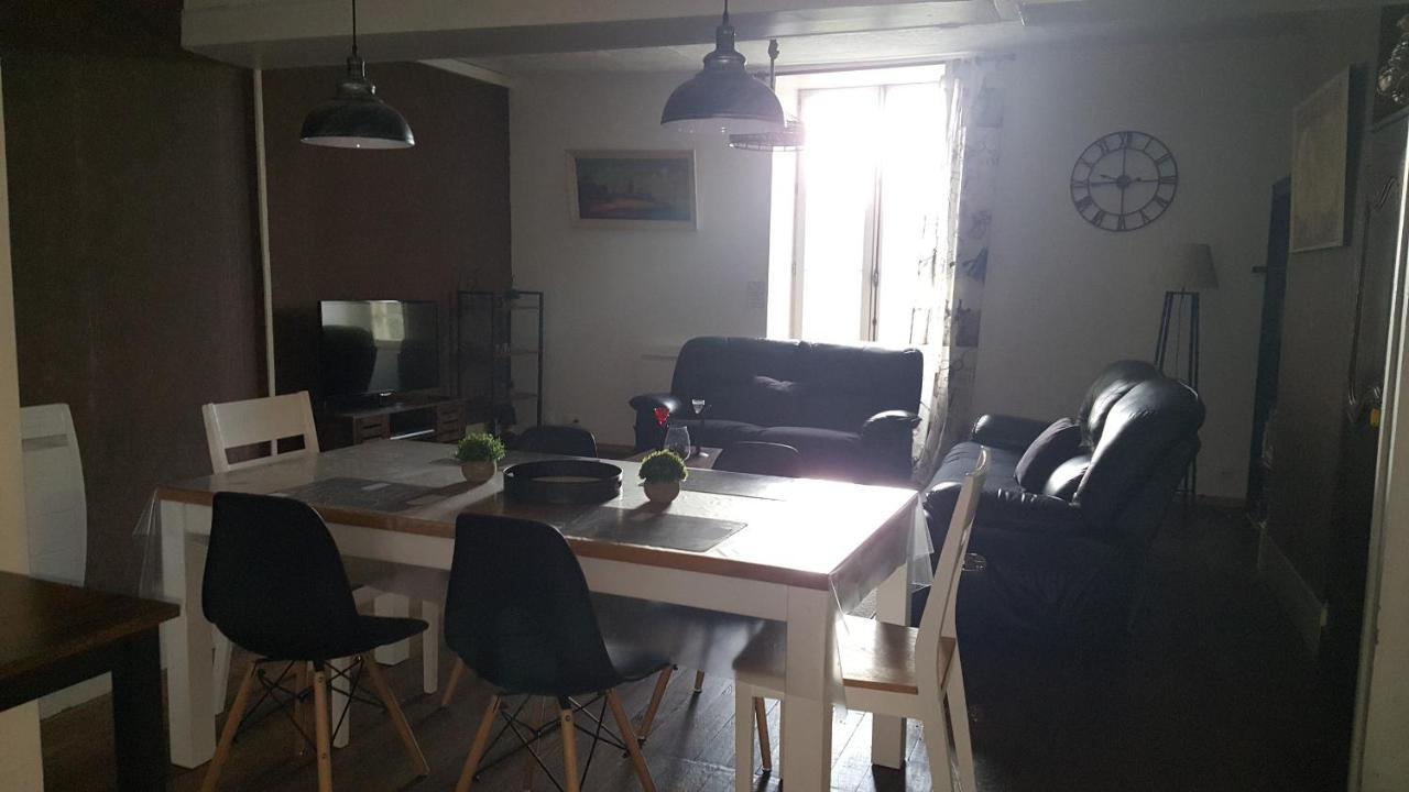 Holiday home 2 Du Chateau De Feschaux
