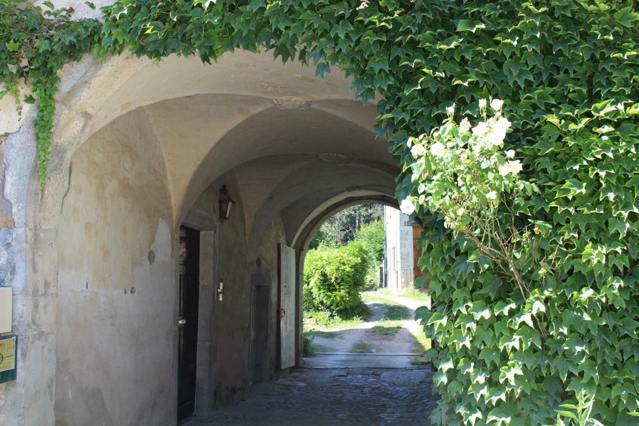 Holiday home 2 Du Chateau De Feschaux *
